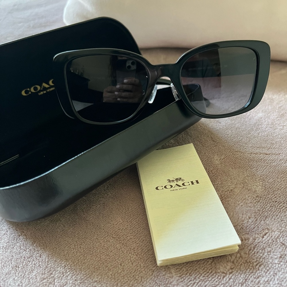 Coach Sunglasses - Picture 3 of 7